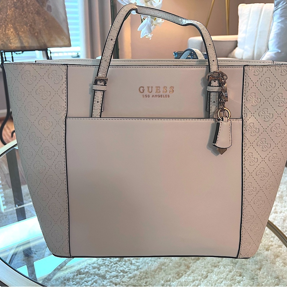 Guess White purse with key chain large